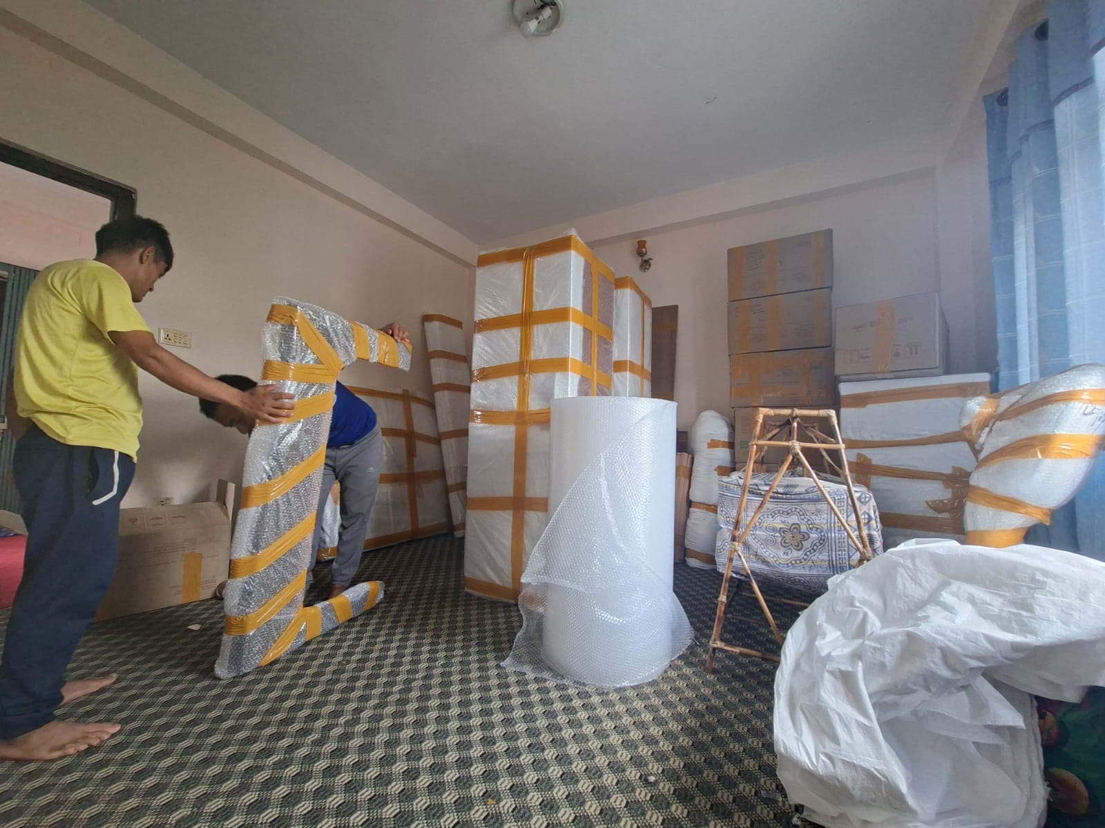 Moving Refrigerators, Washing Machines & ACs Safely